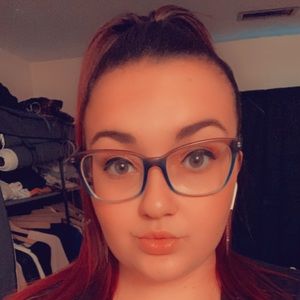 Meet your Posher, Lindsey